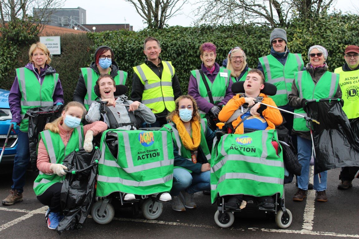 ACAN litter picking volunteers with Ben and Connor